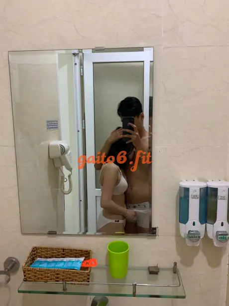 Em sinh viên Sư phạm bú cu cho bạn trai cực đầm