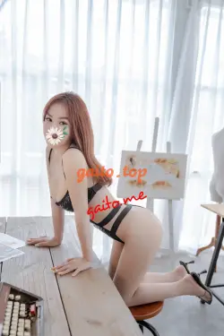 MIU MIU EM GÁI NHỎ NHẮN XINH XẮN NHẸ NHÀNG ẤM ÁP