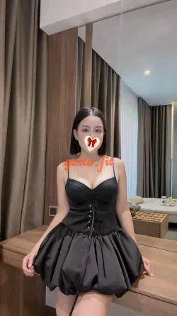 KHÁNH HUYỀN NGỰC TO BODY MƯỢT - NỒNG NÀN QUYẾN RŨ LÀM TÌNH CỰC PHÊ