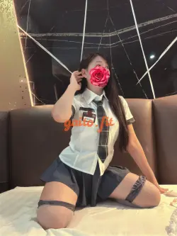 Bé Khánh Ngân 2K3 - Siêu Phẩm Đáng Yêu, Face Cực Xinh Tình Bể Bình
